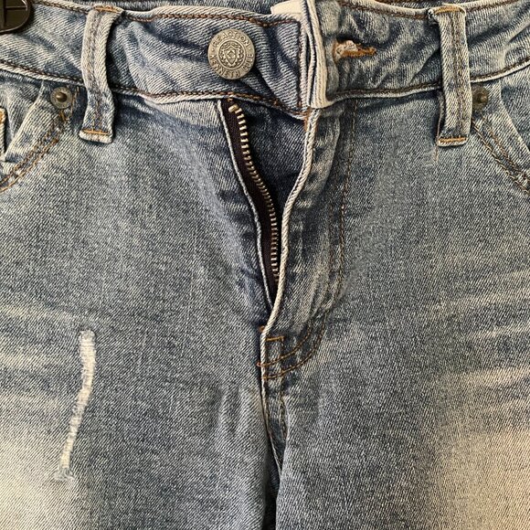 Jean short with zipper - Picture 5 of 9